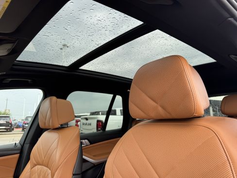 Used 2025 BMW X5 sDrive40i w/ M Sport Package RWD image 26