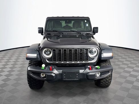 Used 2025 Jeep Wrangler Unlimited Rubicon AWD/4WD image 2