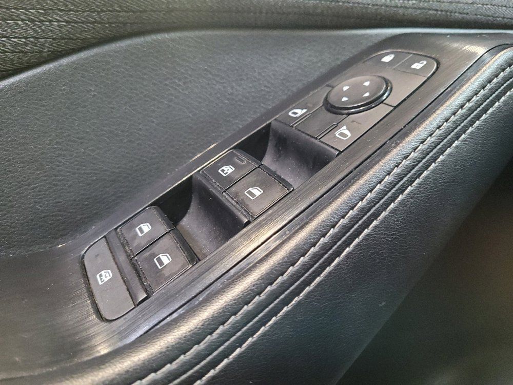 Used 2023 Nissan Rogue SV FWD image 27