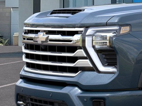 New 2026 Chevrolet Silverado 2500 High Country w/ High Country Premium Package AWD/4WD image 13