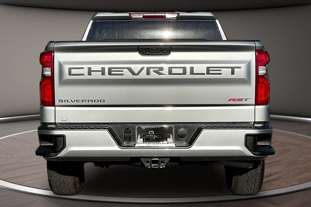 Used 2023 Chevrolet Silverado 1500 RST RWD image 5