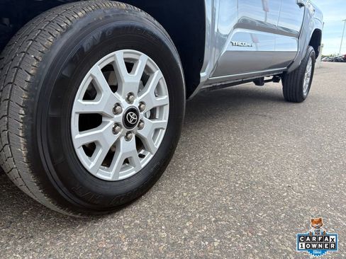 Used 2024 Toyota Tacoma SR5 AWD/4WD image 13