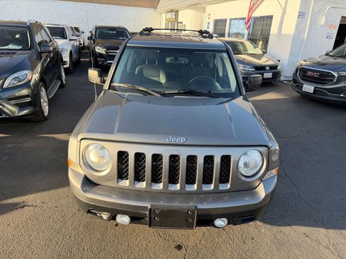 Used 2014 Jeep Patriot Latitude FWD image 7