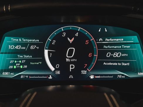 Used 2024 Chevrolet Corvette Stingray Premium Cpe w/ Z51 Performance Package RWD image 13