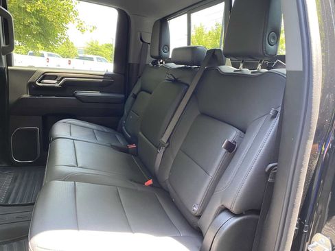 Used 2024 Chevrolet Silverado 2500 LTZ w/ LTZ Premium Package image 41