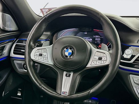 Used 2020 BMW 750i xDrive w/ Executive Package image 8