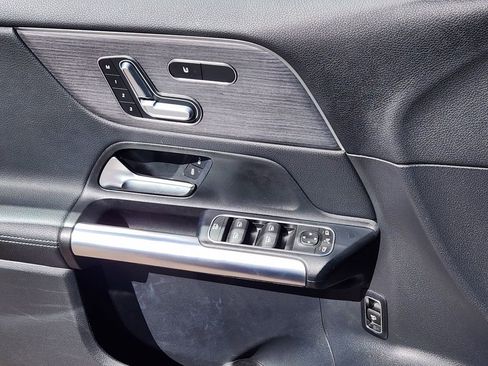 Used 2023 Mercedes-Benz GLA 250 4MATIC image 19