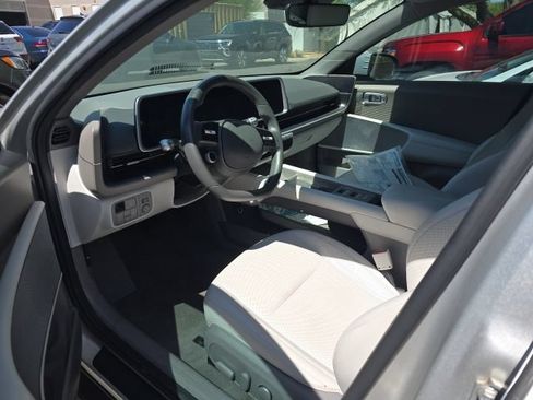 Used 2023 Hyundai Ioniq 6 SEL RWD image 2