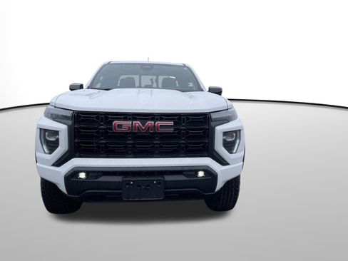 Used 2025 GMC Canyon Elevation w/ Convenience Package image 2