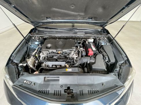 Used 2019 Toyota Camry LE FWD image 25