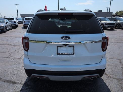 Used 2017 Ford Explorer XLT AWD/4WD image 6