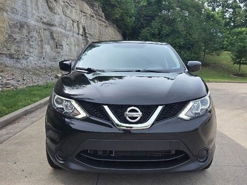 Used 2017 Nissan Rogue Sport S w/ S Appearance Package FWD image 8