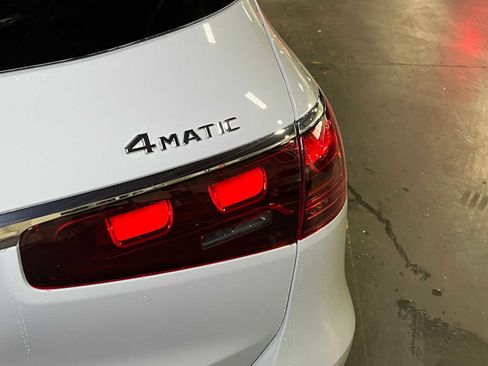 New 2026 Mercedes-Benz GLS 450 4MATIC image 16