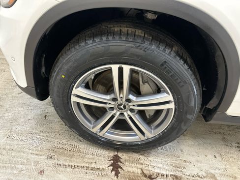 Used 2022 Mercedes-Benz GLC 300 GLC 300 image 11