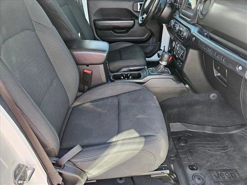 Used 2020 Jeep Wrangler Unlimited Sport image 19
