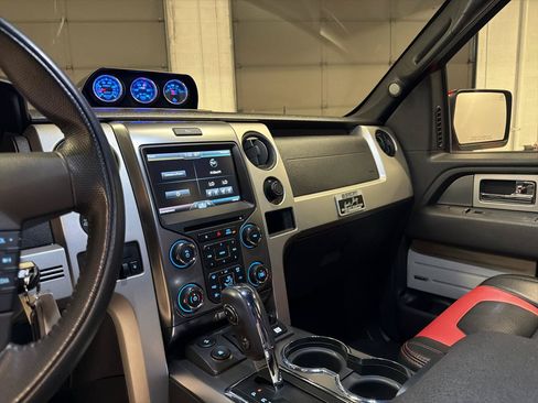 Used 2014 Ford F150 Raptor w/ Equipment Group 801A Luxury AWD/4WD image 23