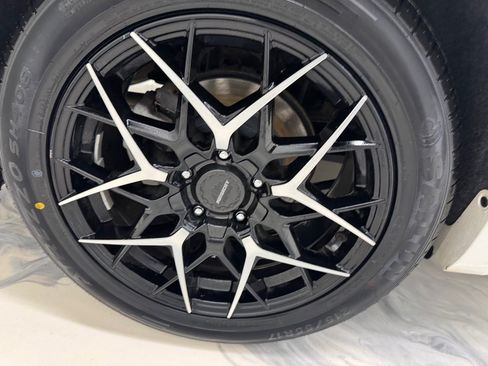 Used 2016 Toyota Avalon XLE Premium FWD image 12