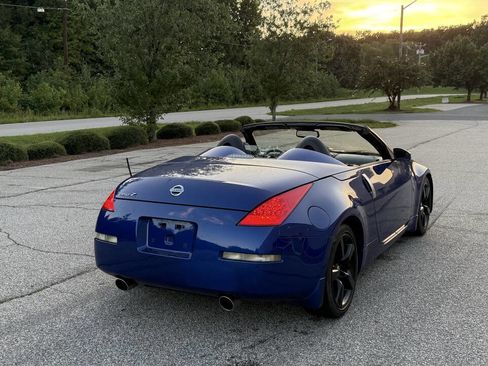 Used 2007 Nissan 350Z Touring image 8
