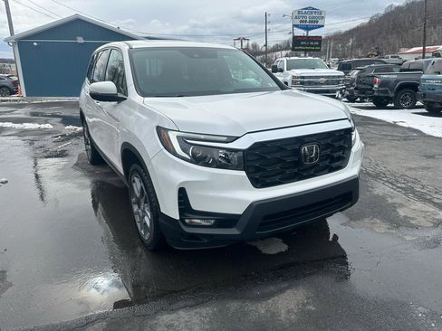 Used 2023 Honda Passport EX-L image 3