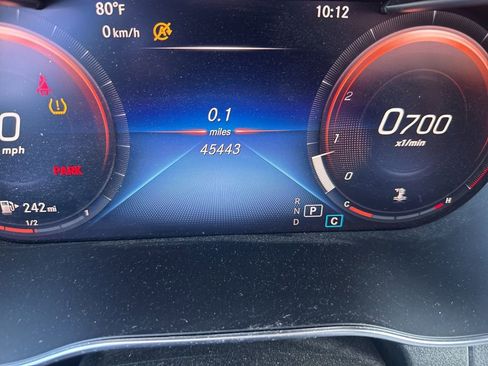 Used 2022 Mercedes-Benz GLC 300 image 9