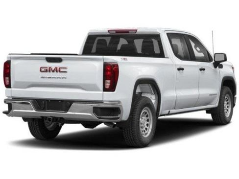 Used 2024 GMC Sierra 1500 SLT image 2