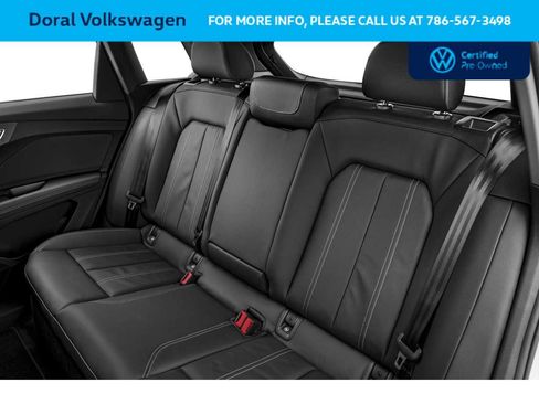 Used 2023 Audi Q4 e-tron Premium Plus w/ Premium Plus image 9