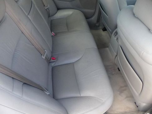 Used 2005 Lexus ES 330 FWD image 15