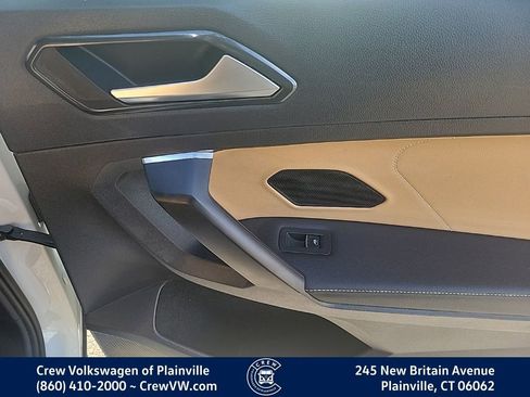 Certified 2022 Volkswagen Tiguan SE w/ Panoramic Sunroof Package image 46