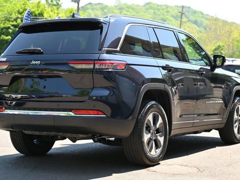 Used 2023 Jeep Grand Cherokee 4WD 4xe image 7