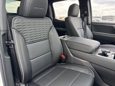 New 2025 GMC Sierra EV Denali image 42