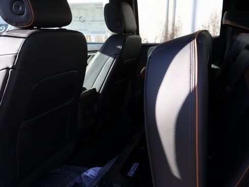 New 2026 GMC Canyon AT4 w/ Technology Plus Package image 20