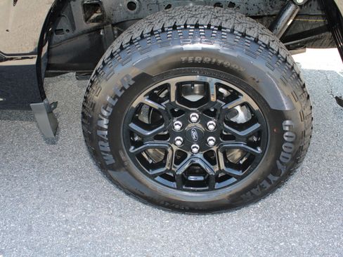 Used 2024 Ford F150 XLT w/ Tow/Haul Package image 12