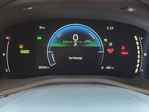 Used 2025 Toyota Camry LE FWD image 11
