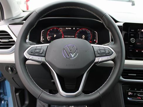 New 2026 Volkswagen Taos SEL AWD/4WD image 11