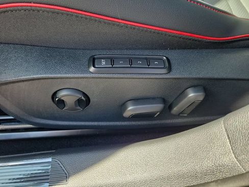 New 2026 Volkswagen GTI SE FWD image 17