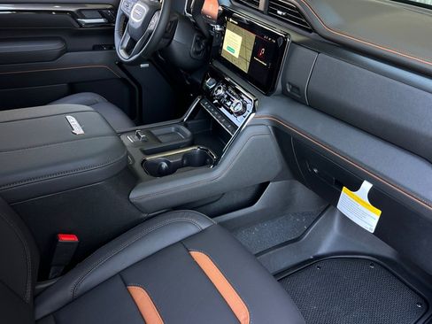 New 2026 GMC Sierra 2500 AT4 w/ AT4 Premium Plus Package AWD/4WD image 14
