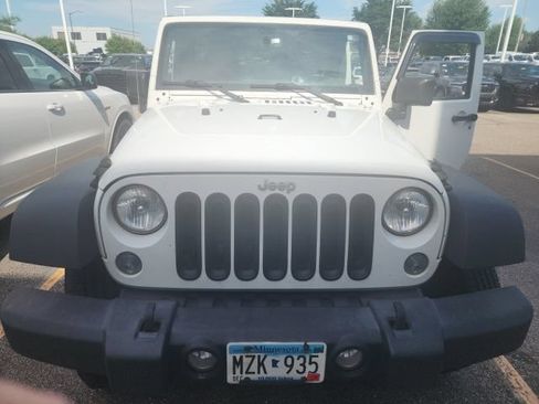 Used 2015 Jeep Wrangler Unlimited Sport w/ Quick Order Package 23S AWD/4WD image 2