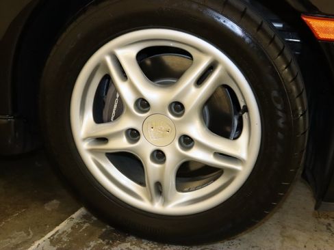 Used 2004 Porsche Boxster RWD image 33