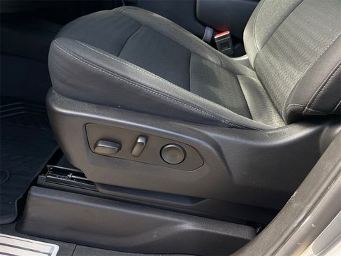 Used 2023 Chevrolet Silverado 1500 LT Trail Boss w/ Protection Package image 12