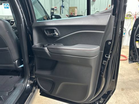 Used 2023 Honda Ridgeline Black Edition image 31