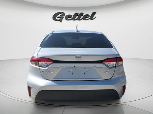 Used 2024 Toyota Corolla LE FWD image 2