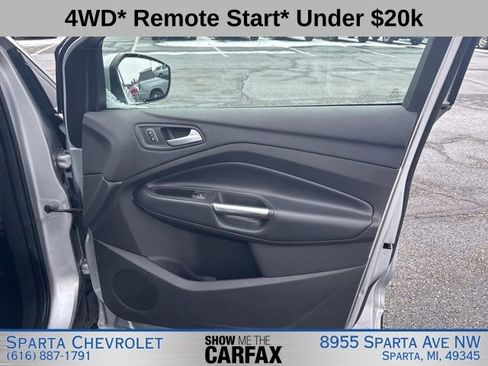 Used 2019 Ford Escape SE image 21