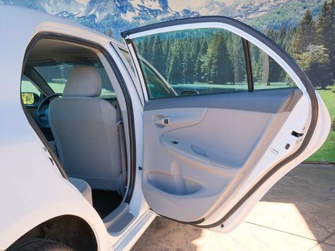 Used 2009 Toyota Corolla LE w/ All Weather Guard Pkg FWD image 26