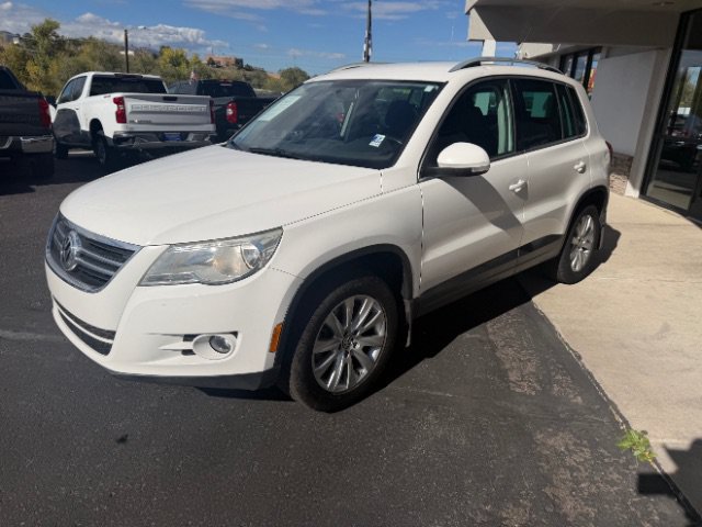 Used 2010 Volkswagen Tiguan SE FWD image 6
