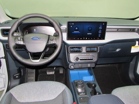 New 2025 Ford Maverick XLT w/ XLT Luxury Package image 25