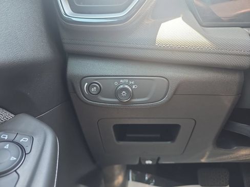Used 2025 Chevrolet TrailBlazer LT FWD image 33