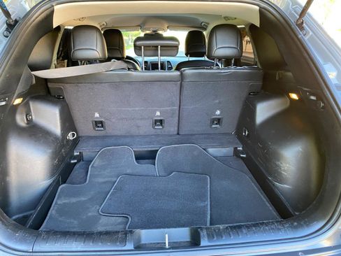 Used 2020 Jeep Cherokee Latitude Plus FWD image 9
