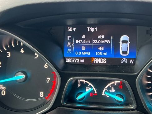 Used 2019 Ford Escape SEL image 22