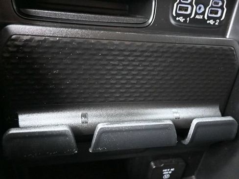 Used 2023 RAM 1500 Big Horn AWD/4WD image 30
