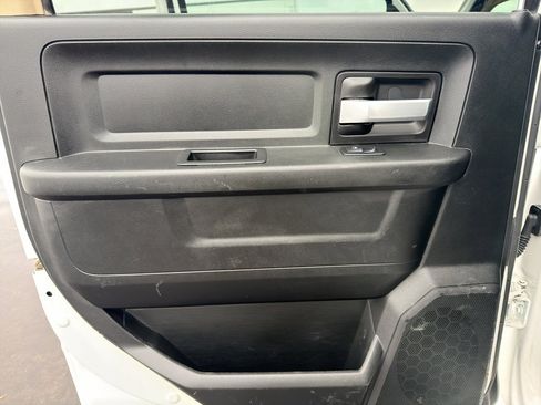 Used 2019 RAM 5500 Tradesman w/ Chrome Appearance Group image 15